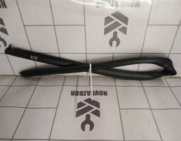 Уплотнитель двери для Chevrolet Lacetti 04-13  запчасти бу