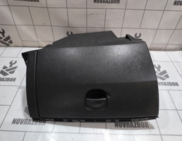 Бардачок для Renault Clio 3  2005-2012  запчасти бу
