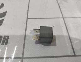 Реле для VW Passat B5 96-00  запчасти бу