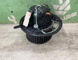 Моторчик печки для BMW X3 F25 2010-2017  запчасти бу