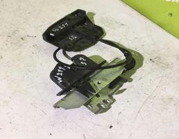 Замок спинки сиденья для Mercedes Benz W211 E-Class 2002-2009  запчасти бу