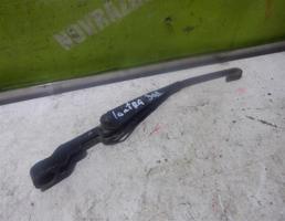 Поводок стеклоочистителя заднего для Hyundai Lantra 96-00  запчасти бу