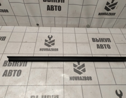 Накладка стекла переднего правого для Renault Logan 2 14-18  запчасти бу