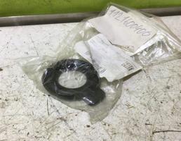 Крепеж для VW Golf 4 Bora 97-05  запчасти бу