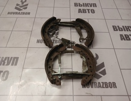 Колодки тормозные задние барабанные к-кт для Audi 80  90  B3  86-91  запчасти бу