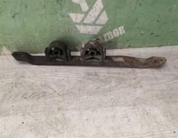 Кронштейн глушителя для VW Polo Classic 95-02  запчасти бу