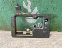 Кронштейн для VW Golf 3 Vento 91-97  запчасти бу