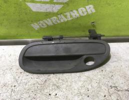 Ручка двери передней наружная левая для Volvo S40 95-98  запчасти бу