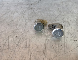 Вставка замка двери для Renault Logan 2005-2014  запчасти бу