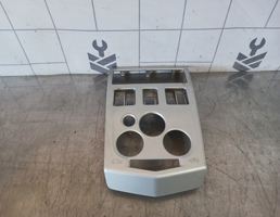 Накладка декоративная для Renault Logan 2005-2014  запчасти бу