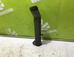 Трубка системы охлаждения для VW Polo 94-99  запчасти бу