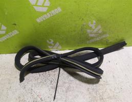 Уплотнитель двери для Mercedes Benz W210 E-class 1995-2000  запчасти бу