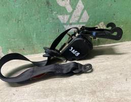 Ремень безопасности для VW Golf 3 Vento 91-97  запчасти бу