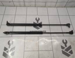 Амортизатор двери багажника для VW Golf 3 Vento 91-97  запчасти бу