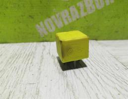 Реле для Renault Kangoo 97-03  запчасти бу