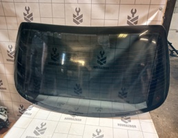 Стекло заднее для Kia Spectra 2001-2011  запчасти бу