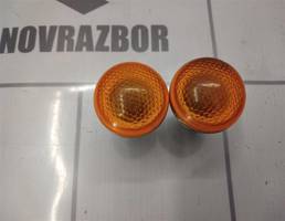 Повторитель на крыло желтый для Kia RIO 1 2000-2004  запчасти бу