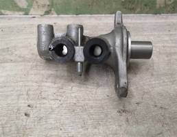 Цилиндр тормозной главный для LADA VESTA 15-19  запчасти бу