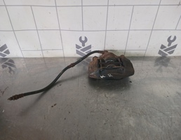 Суппорт передний правый для Mazda 323 BA 94-98  запчасти бу