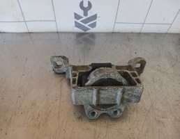 Опора двигателя правая для Ford Focus 2 05-08  запчасти бу