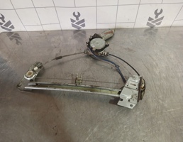 Стеклоподъемник электр. передний правый для Mazda 323 BA 94-98  запчасти бу