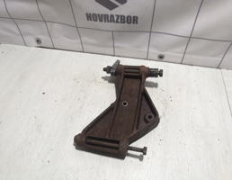 Кронштейн генератора для VW Passat  B3  1988-1993  запчасти бу