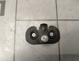 Ответная часть замка багажника для Skoda Yeti 2009-2018  запчасти бу