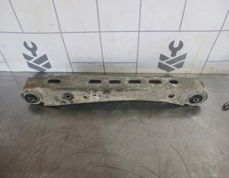 Рычаг задний продольный правый для Volvo 440 1992-1994  запчасти бу