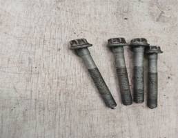 Болт для Opel Zafira A 99-05  запчасти бу