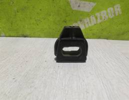 Кронштейн радиатора для VW Golf 4 Bora 97-05  запчасти бу