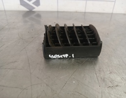 Дефлектор воздушный для Audi 80  90  B3  86-91  запчасти бу