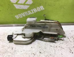 Замок двери передней правой для Mitsubishi Galant 8  EA 97-03  запчасти бу