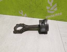 Поршень с шатуном для VW Golf 3 Vento 91-97  запчасти бу