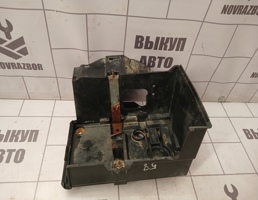 Крепление АКБ (корпус/подставка) для Ford Focus 2 05-08  запчасти бу