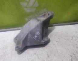Кронштейн двигателя левый для Audi A4 B5 94-00  запчасти бу
