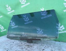Стекло двери задней левой для VW Passat  B3  1988-1993  запчасти бу