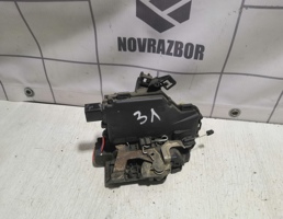 Замок двери задней левой для VW Golf 4 Bora 97-05  запчасти бу