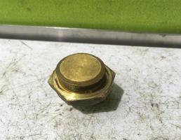 Датчик включения вентилятора для VW Golf 3 Vento 91-97  запчасти бу