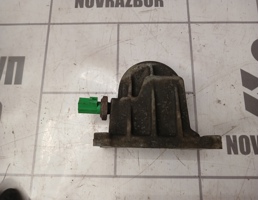 Кронштейн масляного фильтра для Ford Focus 2 05-08  запчасти бу