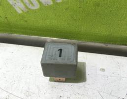 Реле для VW Passat  B3  1988-1993  запчасти бу