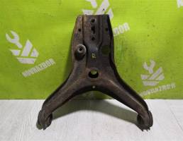 Рычаг передний правый для Audi 80  90  B3  86-91  запчасти бу