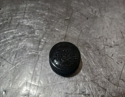 Крышка бачка гидроусилителя для Mazda 323 BA 94-98  запчасти бу