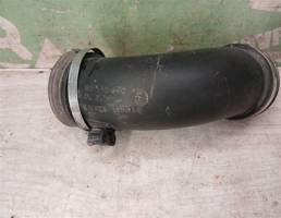 Патрубок воздушного фильтра для Opel Zafira A 99-05  запчасти бу