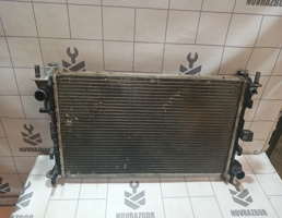 Радиатор основной для Ford Focus 1 1998-2004  запчасти бу