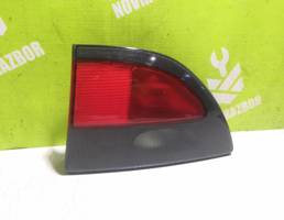 Фонарь задний внутренний правый для Renault Megane 96-99  запчасти бу