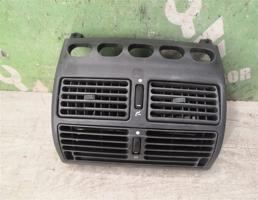 Дефлектор воздушный для Fiat Punto 1(176) 93-99  запчасти бу