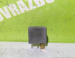 Реле для Toyota Corolla E12 2001-2006  запчасти бу