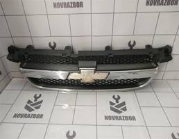 Решетка радиатора для Chevrolet Aveo (T250) 2005-2011  запчасти бу