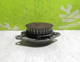 Насос водяной (помпа) для VW Golf 4 Bora 97-05  запчасти бу