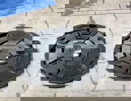 Крышка для LADA VESTA 15-19  запчасти бу